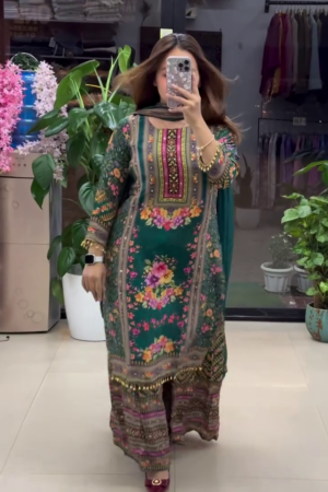 Must-Have! Elevate your wardrobe with this beautiful new outfit