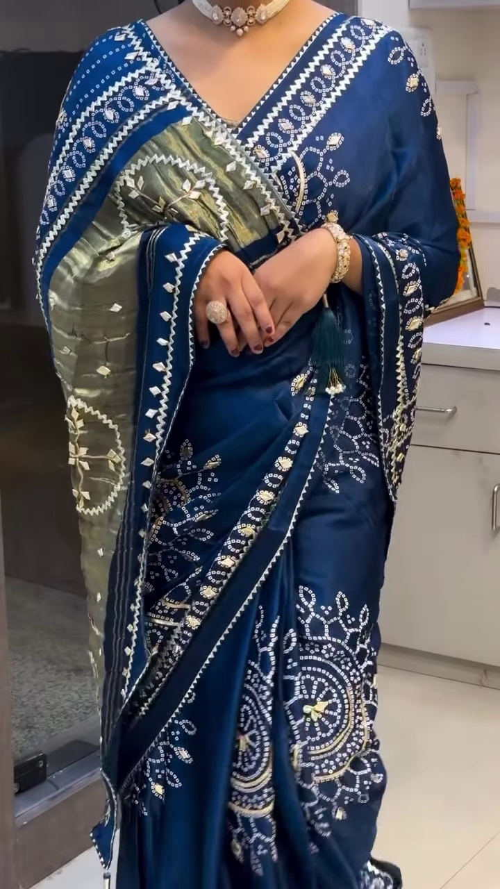 Karwa Chauth Romance – Draped in Devotion - Image 4