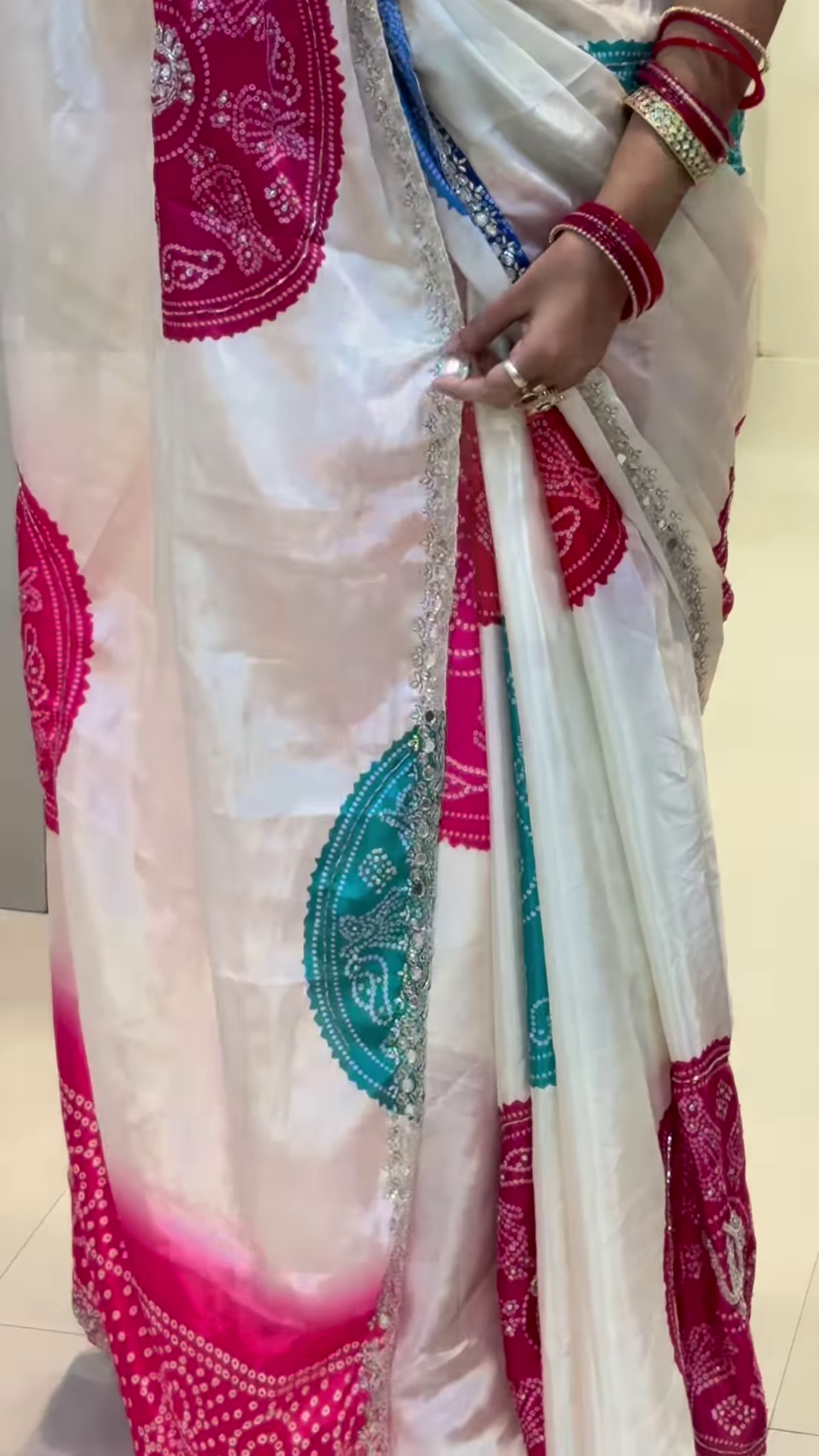 Ethnic Essence Sarees – Tradition in Every Thread - Image 4