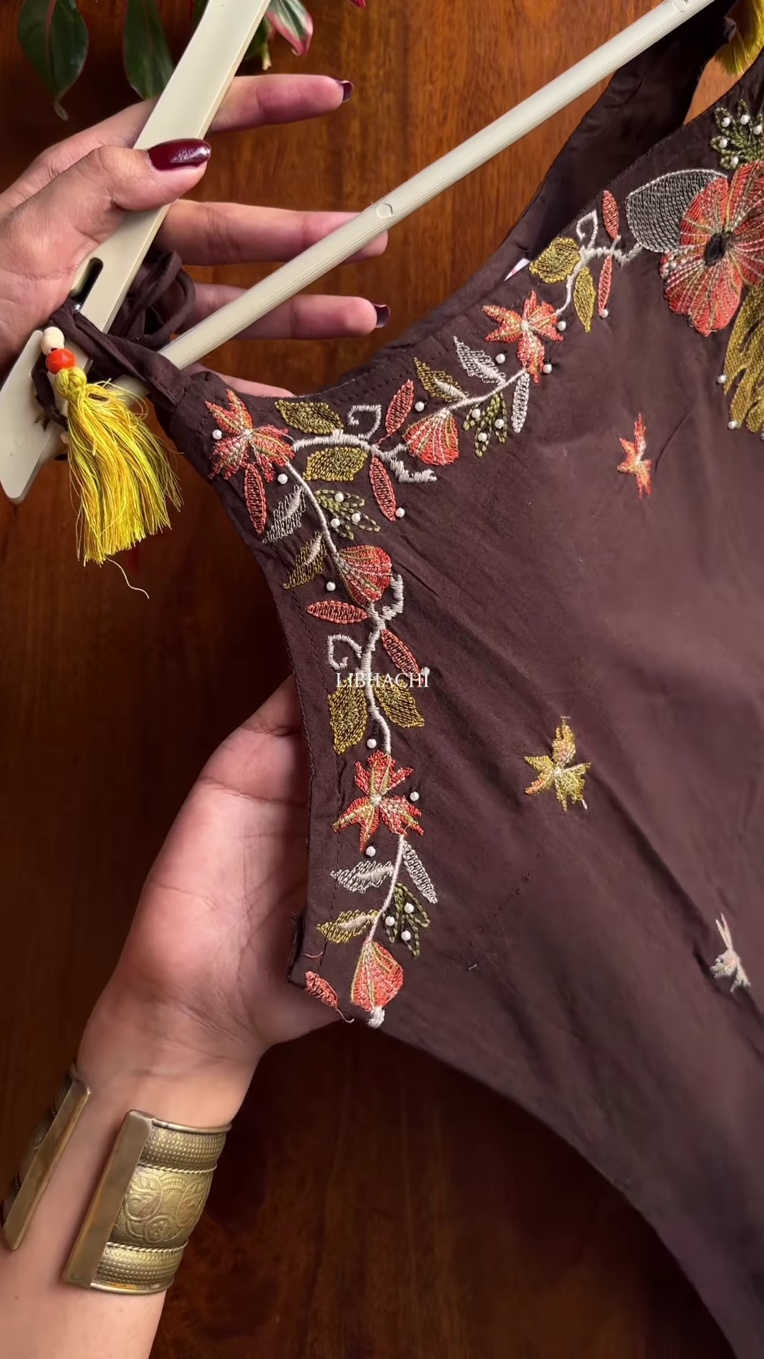 Grace in Every Drape – Discover Timeless - Image 6