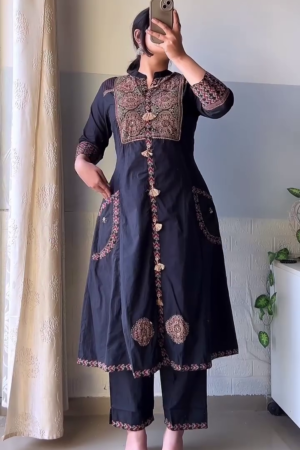 Midnight Noir Embroidered Kurti Set